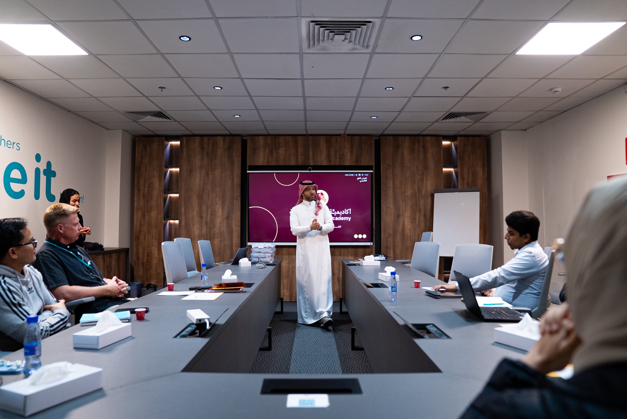 flynas Supports Arabic Language Training for Employees from 70 Nationalities