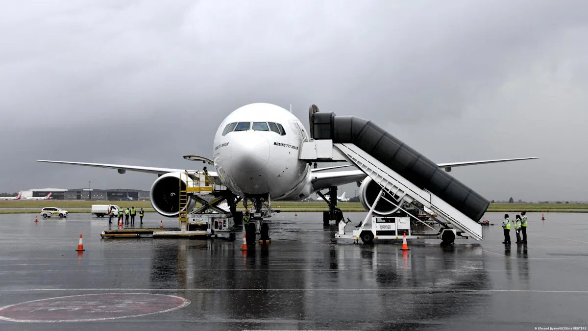 UAE Passengers Pay Up to Dh7,000 for Urgent Charter Flights to Return Home